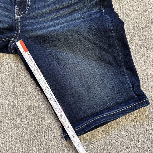 Buckle BKE Payton Shorts Womens 25 Distressed 10" Inseam Denim Jean Curvy Mid - Picture 9 of 9